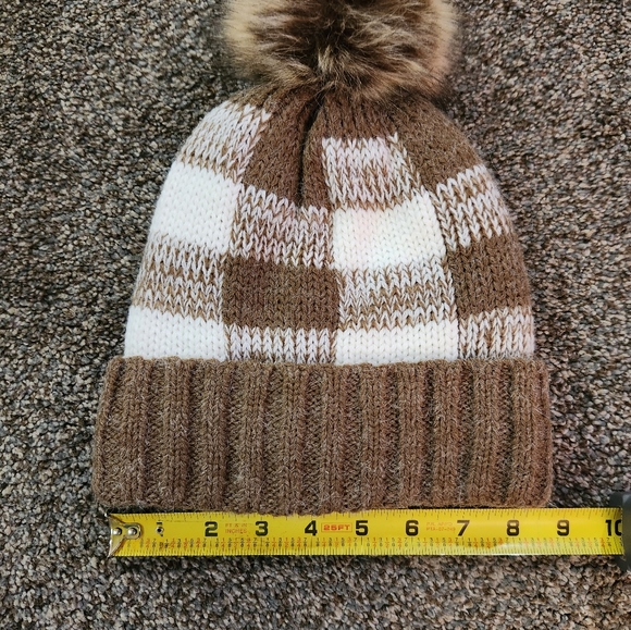 Knit Fleece Winter Hat with PomPom Gender neutral Girls Boys Small Women… - Picture 4 of 4